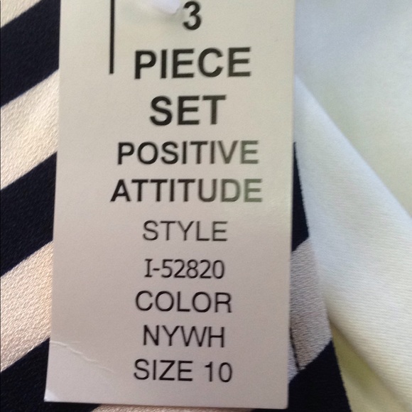 3pc suit. This suit is like no other great material - Picture 4 of 6